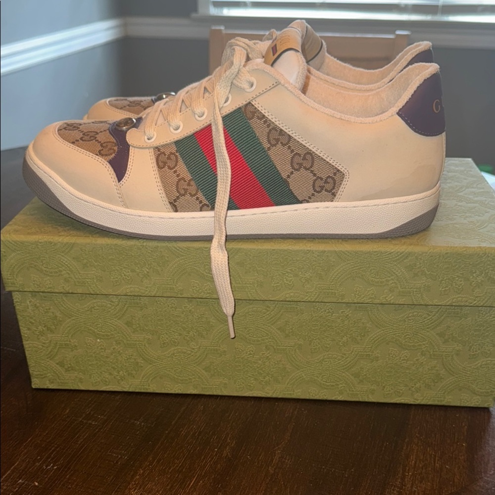 Gucci Sneakers with Red and Green Stripes